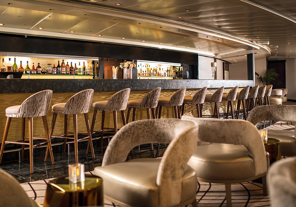 Regent Seven Seas Cruises - Seven Seas Navigator - Stars Lounge.jpg